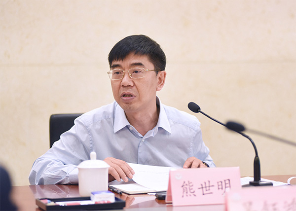 熊世明副局长带队赴西南政法大学商谈重庆律师学院发展工作